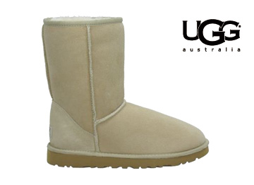 UGGクラシックショート・ムートンブーツ